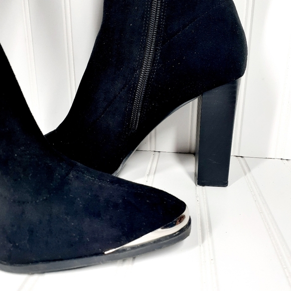 Forever 21 Faux Suede Metal-Toe Booties E311 - Picture 8 of 14